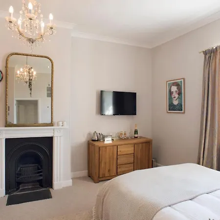 Rame Barton And Pottery Bed and Breakfast